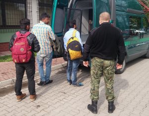 Nielegalni imigranci zatrzymani przez funkcjonariuszy z PSG w Hermanowicach i z PSG w Huwnikach 