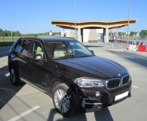 Wartość BMW X5 (r.prod. 2016) oszacowano na 350 tys. zł 