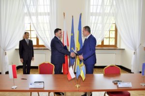 Podpisanie protokołów - Pełnomocnicy Graniczni Odcinka Bieszczadzkiego i Mościskiego 