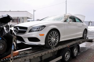 Mercedesy kupione w USA jako odpad zatrzymane na granicy 