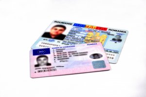 Fałszywy rumuński dowód osobisty i prawo jazdy 