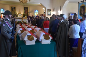 Nabożeństwo pogrzebowe w Jaworniku Ruskim 