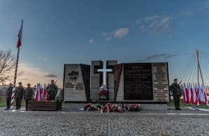 fot. 5. BSP Obchody 83. rocznicy Zbrodni Katyńskiej 