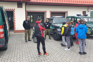 spotkania strażników granicznych z dziećmi i młodzieżą 