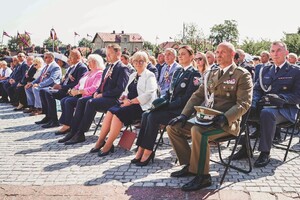 Pielgrzymka służb do Leżajska (fot. Sanktuarium Matki Bożej Pocieszenia w Leżajsku ) 