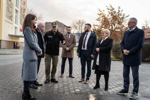 wizyta delegacji w strzeżonym ośrodku dla cudzoziemców wizyta delegacji w strzeżonym ośrodku dla cudzoziemców