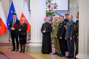 Spotkanie wigilijne służb mundurowych w PUW w Rzeszowie ( fot. PUW Rzeszów) Spotkanie wigilijne służb mundurowych w PUW w Rzeszowie ( fot. PUW Rzeszów)