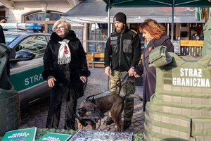 Funkcjonariusze BiOSG podczas finału w Rzeszowie Funkcjonariusze BiOSG podczas finału w Rzeszowie