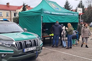 Funkcjonariusze BiOSG podczas finału w Radymnie Funkcjonariusze BiOSG podczas finału w Radymnie