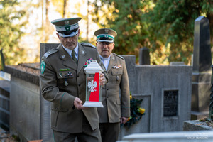 Delegacja Bieszczadzkiego Oddziału SG oddała hołd zmarłym