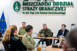 Spotkanie strażników granicznych z konsulami RP we Lwowie