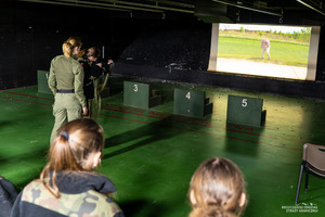 Uczniowie klasy mundurowej dynowskiego liceum poznawali realia służby w Bieszczadzkim Oddziale SG.