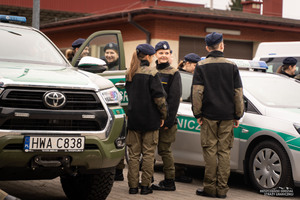 Uczniowie klasy mundurowej dynowskiego liceum poznawali realia służby w Bieszczadzkim Oddziale SG.