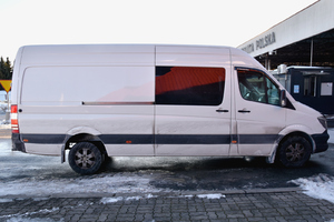 Zatrzymany samochód, w którym zamontowano skradzioną skrzynię biegów 