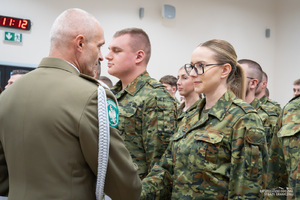 Wręczenie aktów mianowania na stopień kaprala w komendzie BiOSG