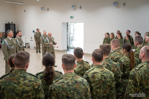 Wręczenie aktów mianowania na stopień kaprala w komendzie BiOSG