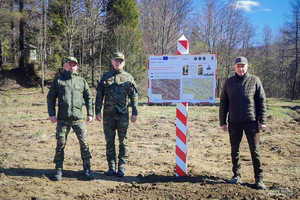 posadowienie znaków symbolizujących placówki SG
