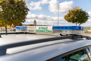 Napis Straż Graniczna na samochodzie służbowym fot. ilustracyjna 
